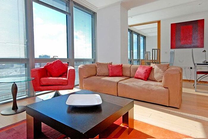 2 Bedroom Flat To Rent In West India Quay, Hertsmere Road, E14