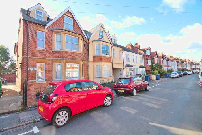 1 Bedroom Flat To Rent In Fairacres Road, Oxford, OX4