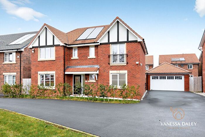 5 Bedroom Detached House For Sale In Cardwell Crescent, Preston, PR3