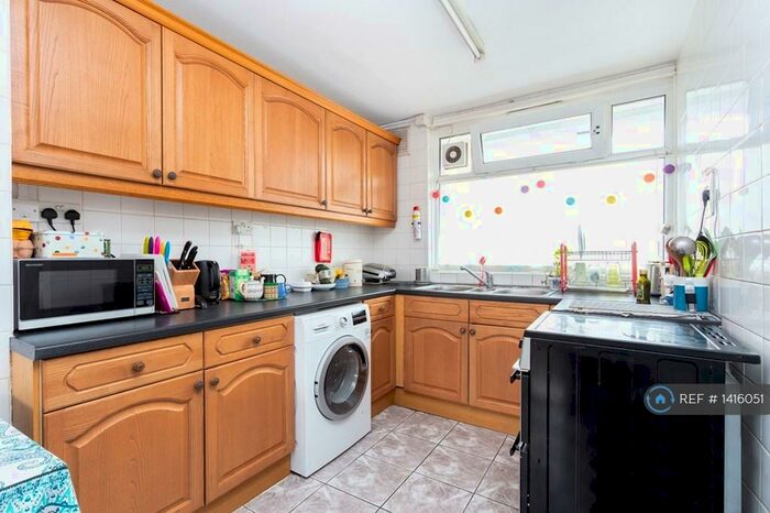 4 Bedroom Flat To Rent In Lorrimore Road, London, SE17