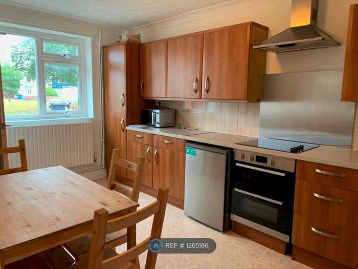 5 Bedroom Semi-Detached House To Rent In Scarnell Road, Norwich NR5