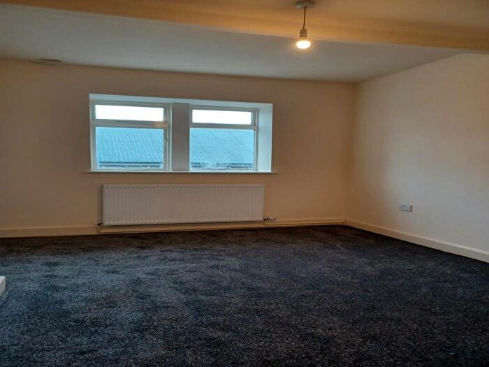 1 Bedroom House To Rent In Highgate Road, Clayton Heights, Bradford, BD13
