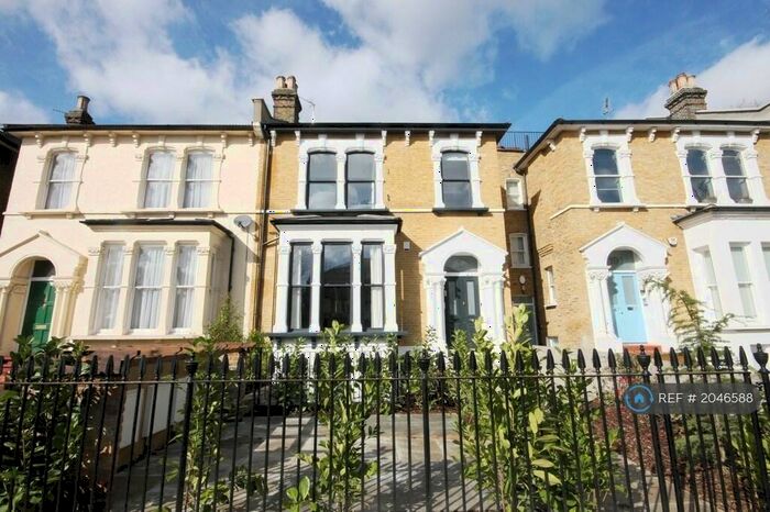 2 Bedroom Flat To Rent In Evering Road, London, E5