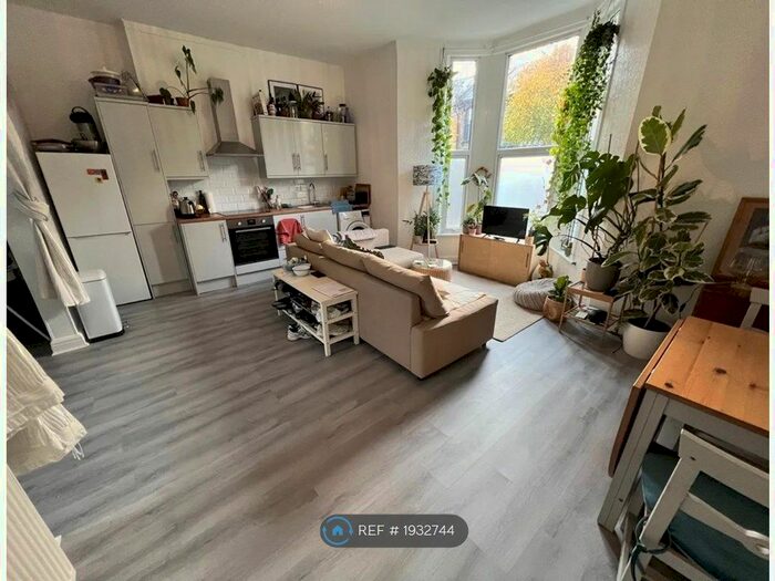 1 Bedroom Flat To Rent In Alconbury Road, London, E5