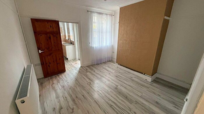 2 Bedroom Terraced House To Rent In Union Street, Mansfield, NG18