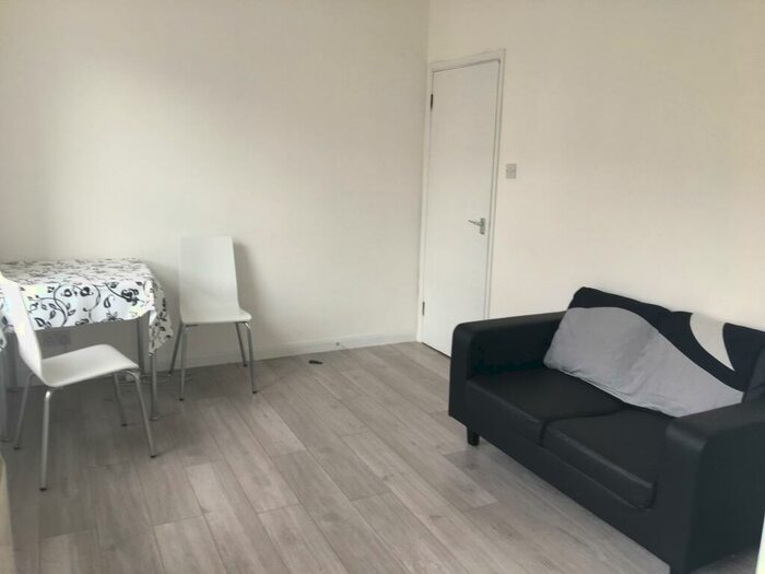 1 Bedroom Flat To Rent In Kingsland High Street, Dalston, E8
