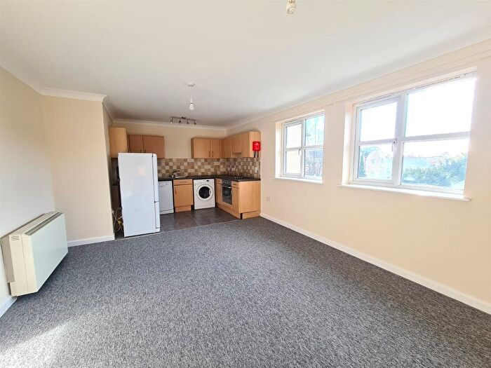 2 Bedroom Flat To Rent In Flat Bentley House, Abbeygate Court, March, PE15
