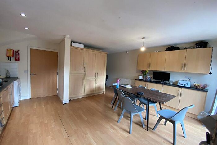 6 Bedroom Terraced House To Rent In Hungerton Street, Lenton, NG7