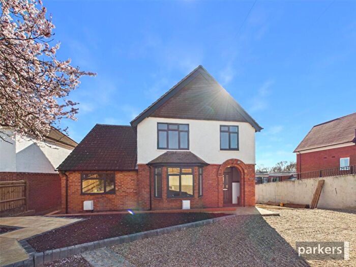 3 Bedroom Semi-Detached House For Sale In Henley Road, Caversham, Reading, Berkshire, RG4