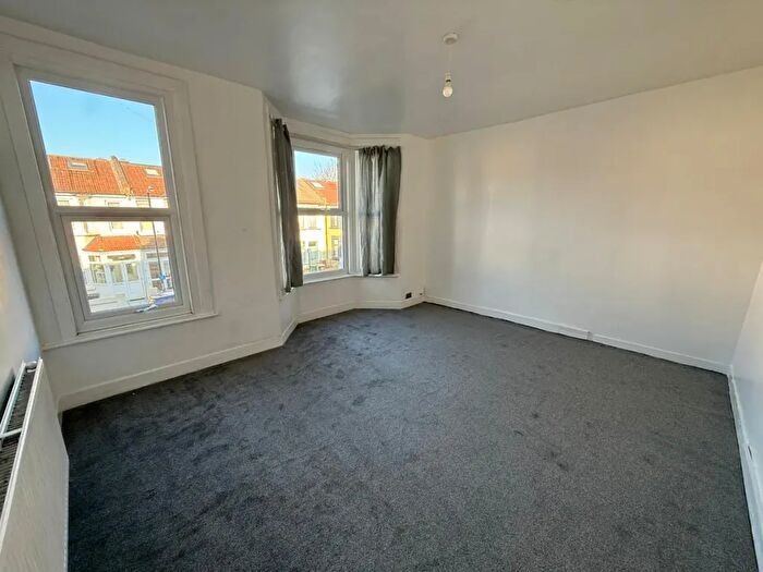 4 Bedroom Terraced House To Rent In Baker Street, Chelmsford, CM2