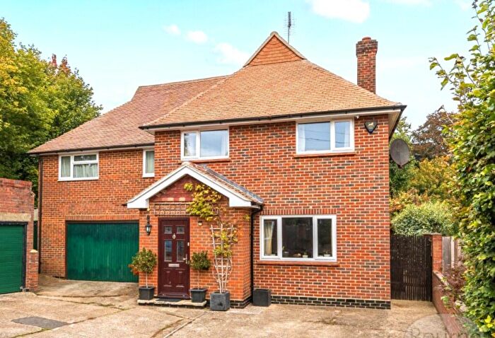 4 Bedroom Detached House For Sale In Quarry Hill, Godalming, Surrey, GU7