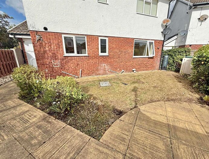1 Bedroom Flat For Sale In Gomer Court, Heol Gomer, Abergele, LL22