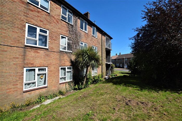 2 Bedroom Apartment To Rent In Rockhurst Drive, Eastbourne, BN20