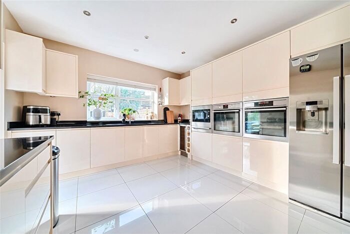 4 Bedroom Detached House For Sale In Belvedere Road, Biggin Hill, Westerham, TN16