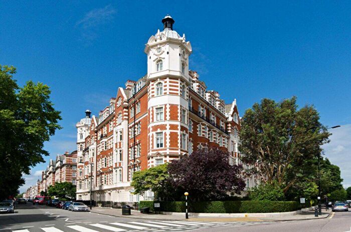 3 Bedroom Apartment To Rent In Prince Albert Road, London, NW8