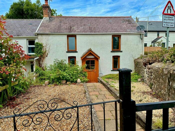 2 Bedroom Cottage To Rent In Llangennith, Swansea, SA3