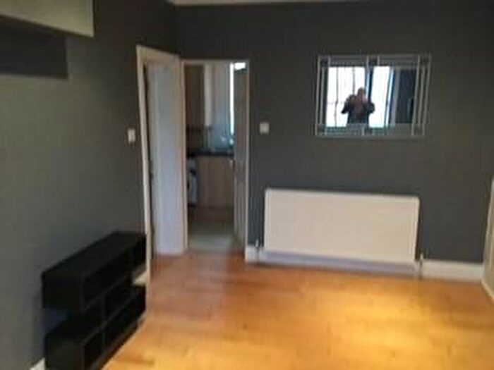 1 Bedroom Flat For Sale In Fleet, Hampshire, GU51