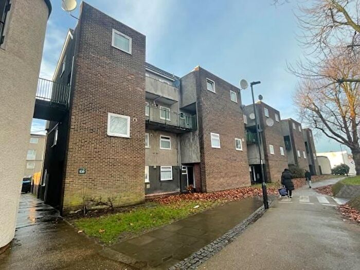 3 Bedroom Maisonette To Rent In Osward Place, London, N9