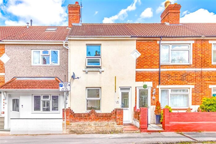 2 Bedroom Terraced House To Rent In Chester Street, Swindon, Wiltshire, SN1