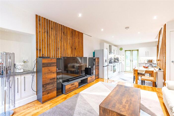 3 Bedroom End Of Terrace House For Sale In Newchurch Road, Stacksteads, Rossendale, OL13