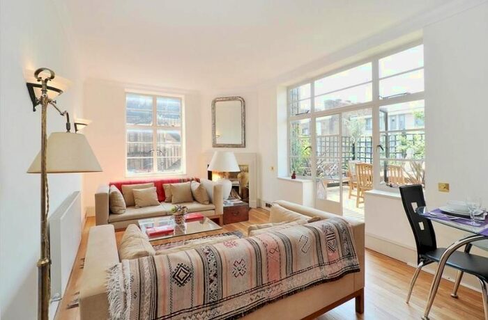 1 Bedroom Flat To Rent In Halkin Place, Belgravia, SW1X