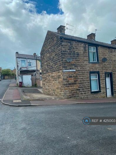 2 Bedroom End Of Terrace House To Rent In Penistone Street, Burnley, BB12
