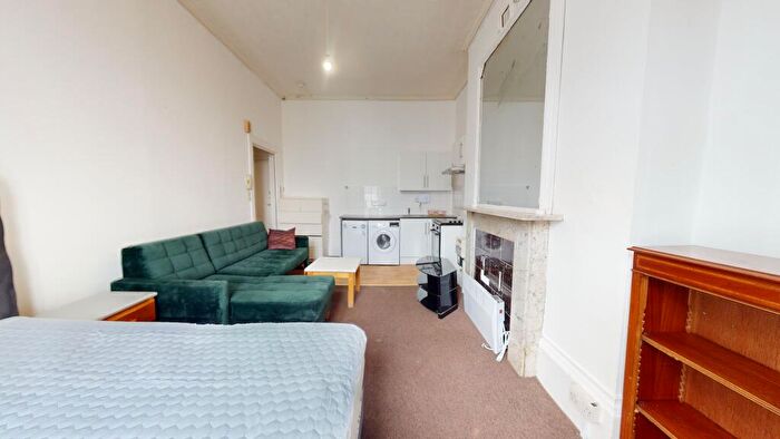 Studio To Rent In Norfolk Square, Brighton, BN1
