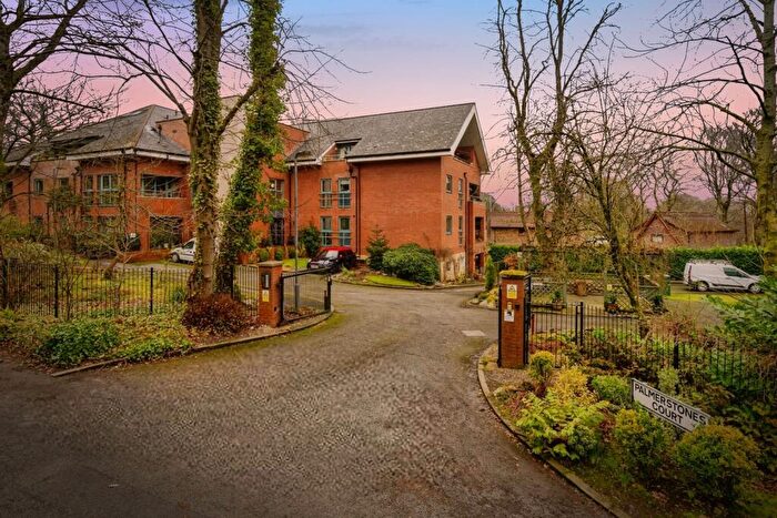 2 Bedroom Flat For Sale In Palmerstones Court, Bolton, Greater Manchester, BL1