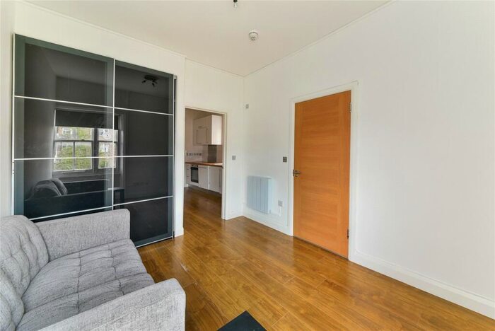 1 Bedroom Apartment To Rent In Buckland Crescent, London, NW3