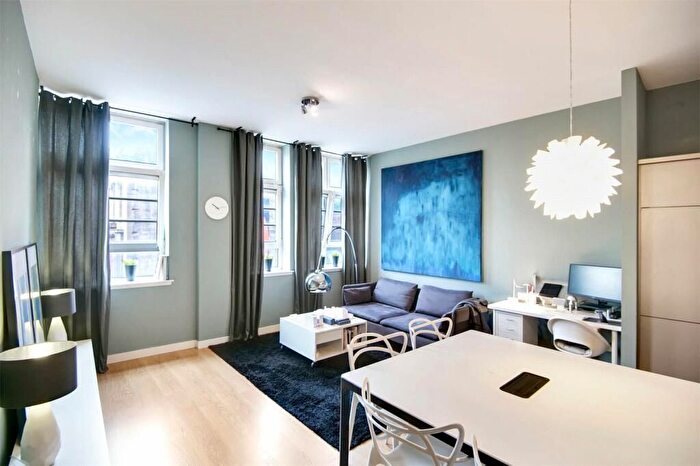 1 Bedroom Flat To Rent In Hope Street, Glasgow, G2