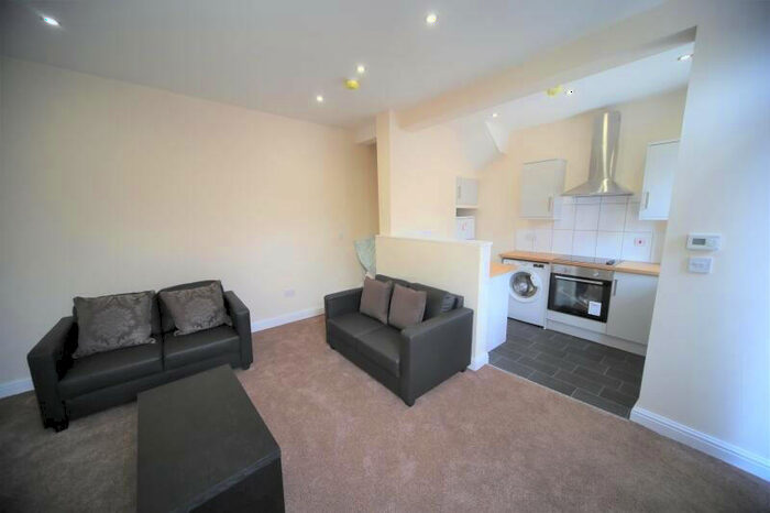 3 Bedroom Flat To Rent In Ranston Street, London, NW1