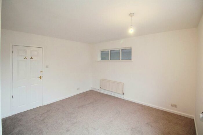 1 Bedroom Flat To Rent In Ewell Road, Surbiton, KT6