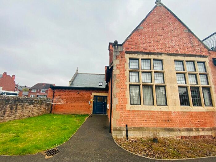 Apartment To Rent In Old School Lane, Creswell, Worksop, S80