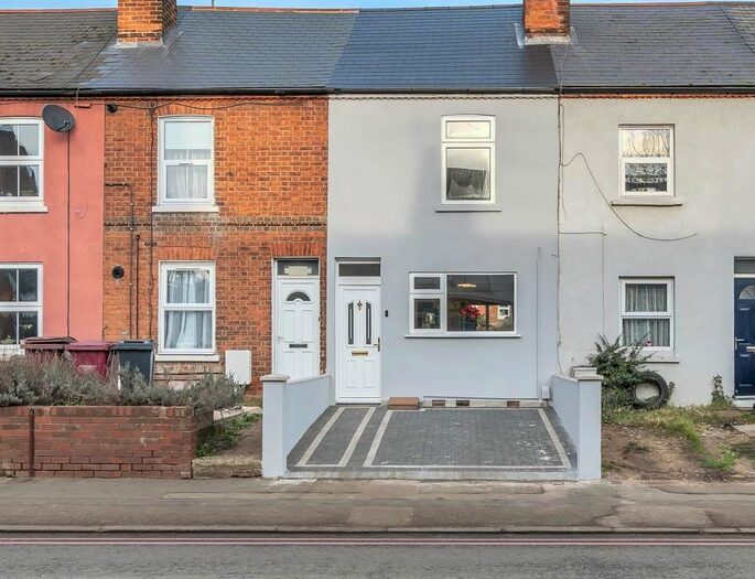 3 Bedroom Terraced House To Rent In Oxford Road, Reading, RG30