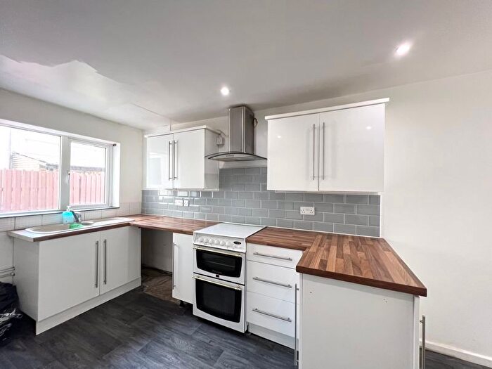 4 Bedroom Terraced House To Rent In Atherton Way, Manchester, M30