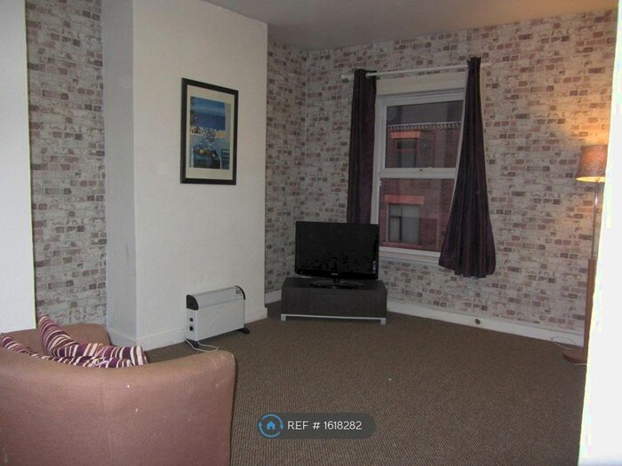 1 Bedroom Flat To Rent In Watlands View, Newcastle, ST5