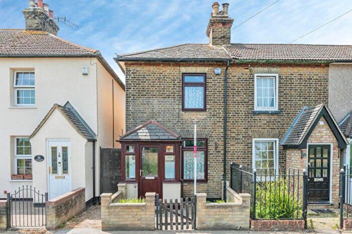 2 Bedroom End Of Terrace House For Sale In Wennington Road, Wennington, Rainham, RM13