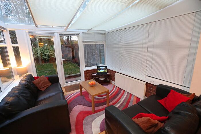 4 Bedroom Terraced House To Rent In Dehavilland Close, Northolt, UB5