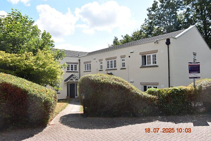 2 Bedroom Flat To Rent In Church Street, Wellingborough, Northamptonshire, NN8