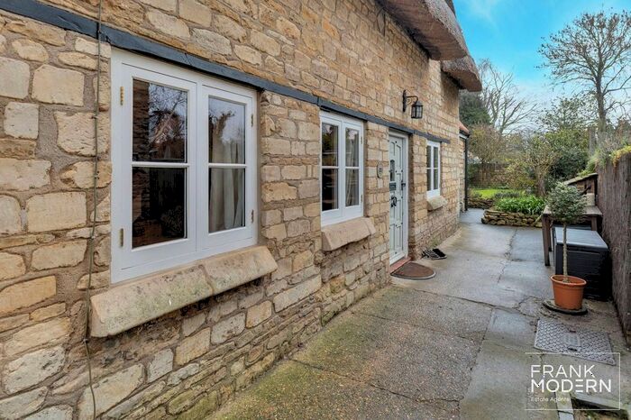 2 Bedroom Cottage For Sale In Helpston Road, Ailsworth, PE5