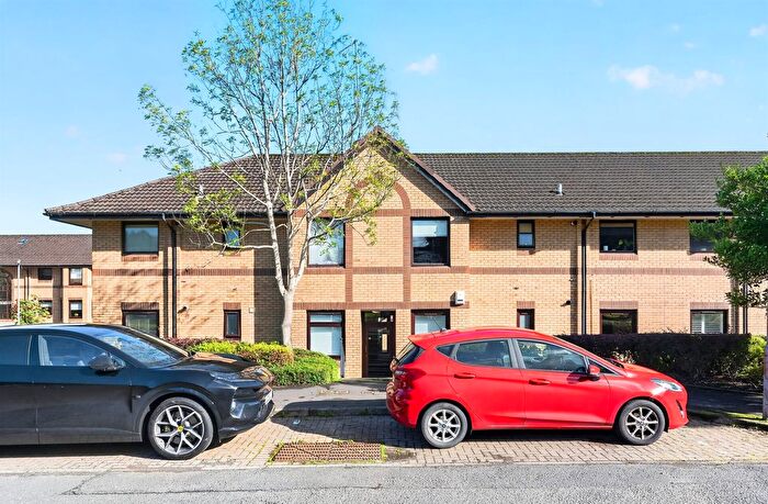 2 Bedroom Flat For Sale In Riverside Gardens, Clarkston, Glasgow, G76