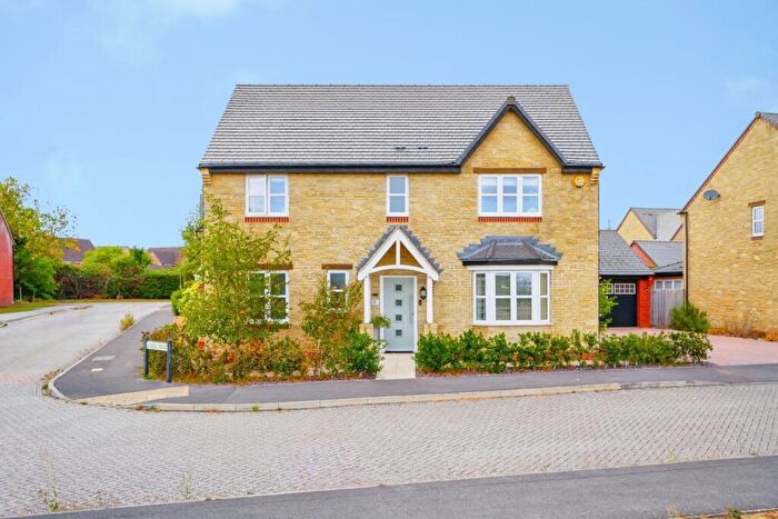 4 Bedroom House To Rent In Sorrel Road, Ambrosden, Bicester, OX25