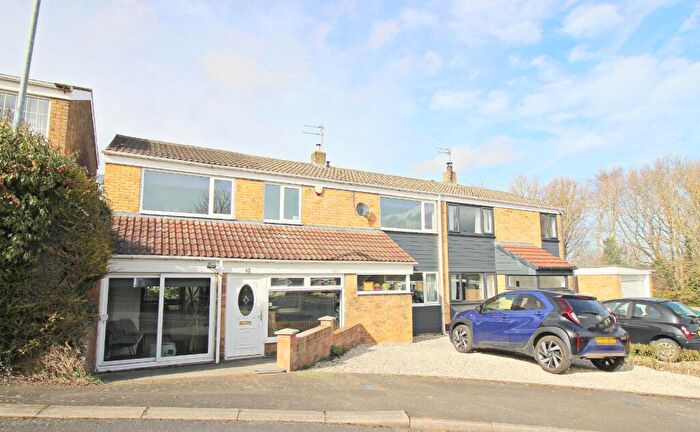 4 Bedroom Semi-Detached House For Sale In Heathmeads, Pelton, Chester Le Street, DH2
