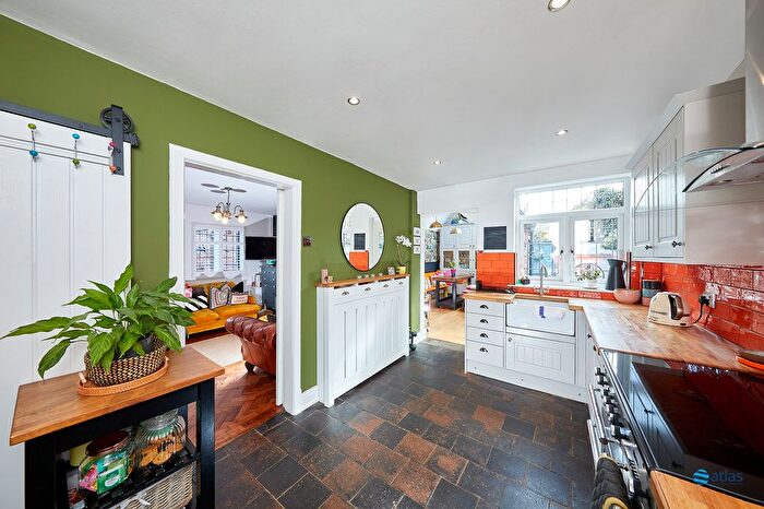 2 Bedroom Cottage For Sale In Grange Lane, Gateacre, L25