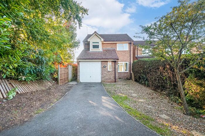 3 Bedroom Detached House For Sale In Rushbrook Close, Ampthill, MK45