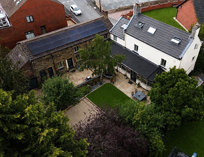 5 Bedroom Detached House For Sale In Chapel Lane, South Kirby, WF9