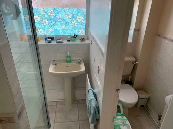 2 Bedroom Flat To Rent In Peel Hall Road, Peel Hall, M22