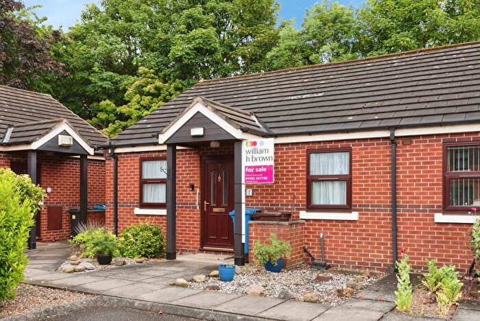 2 Bedroom Terraced Bungalow For Sale In Hudson Gardens, Cave Street, Hull, HU5