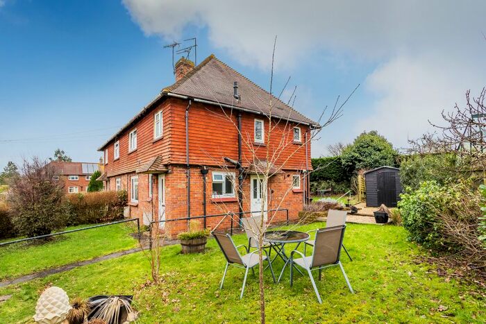 1 Bedroom Maisonette For Sale In Gromenfield, Groombridge, Tunbridge Wells, TN3
