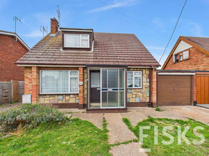 3 Bedroom Link Detached House For Sale In Hornsland Road, Canvey Island, SS8